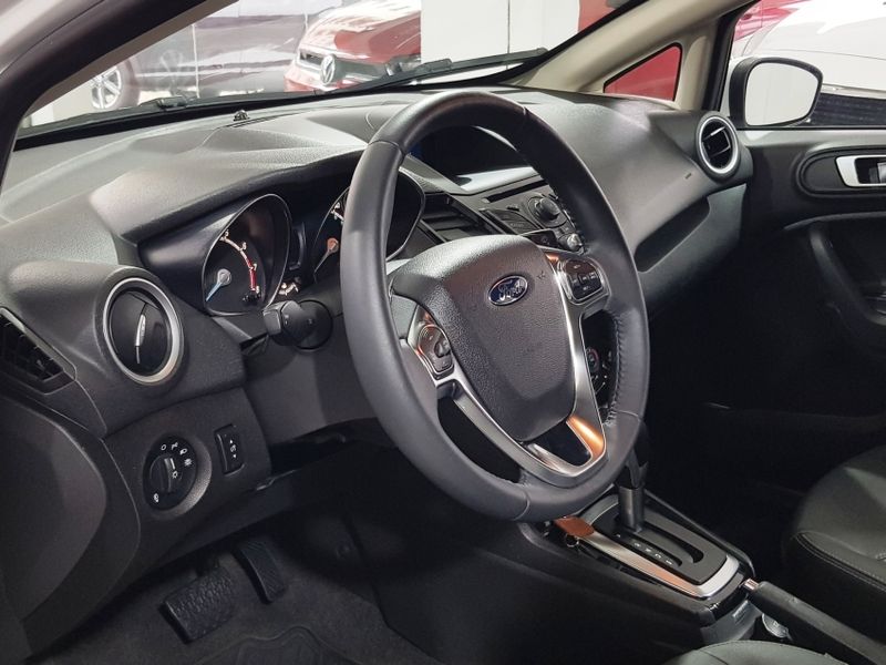 Ford FIESTA 1.6 TITANIUM SEDAN 16V FLEX 4P POWERSHIFT 2014/2015 ADVANT AUTOMÓVEIS CAXIAS DO SUL / Carros no Vale