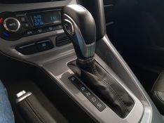 Ford FOCUS 2.0 TITANIUM 16V FLEX 4P POWERSHIFT 2015/2015 ADVANT AUTOMÓVEIS CAXIAS DO SUL / Carros no Vale