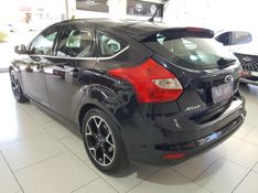 Ford FOCUS 2.0 TITANIUM 16V FLEX 4P POWERSHIFT 2015/2015 ADVANT AUTOMÓVEIS CAXIAS DO SUL / Carros no Vale