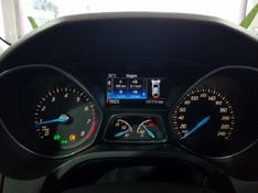 Ford FOCUS 2.0 TITANIUM 16V FLEX 4P POWERSHIFT 2015/2015 ADVANT AUTOMÓVEIS CAXIAS DO SUL / Carros no Vale