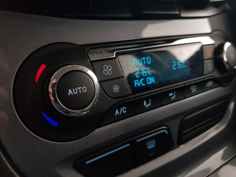 Ford FOCUS 2.0 TITANIUM 16V FLEX 4P POWERSHIFT 2015/2015 ADVANT AUTOMÓVEIS CAXIAS DO SUL / Carros no Vale Ford FOCUS 2.0 TITANIUM 16V FLEX 4P POWERSHIFT 2015/2015 ADVANT AUTOMÓVEIS CAXIAS DO SUL / Carros no Vale