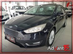 Ford FOCUS 2.0 TITANIUM FASTBACK 16V FLEX 4P POWERSHIFT 2017/2018 ADVANT AUTOMÓVEIS CAXIAS DO SUL / Carros no Vale