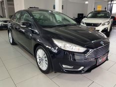 Ford FOCUS 2.0 TITANIUM FASTBACK 16V FLEX 4P POWERSHIFT 2017/2018 ADVANT AUTOMÓVEIS CAXIAS DO SUL / Carros no Vale