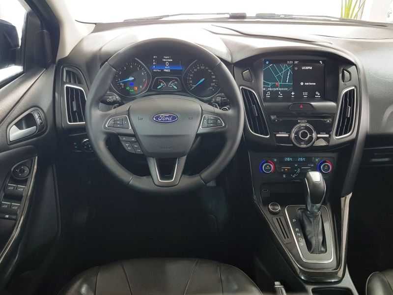 Ford FOCUS 2.0 TITANIUM FASTBACK 16V FLEX 4P POWERSHIFT 2017/2018 ADVANT AUTOMÓVEIS CAXIAS DO SUL / Carros no Vale