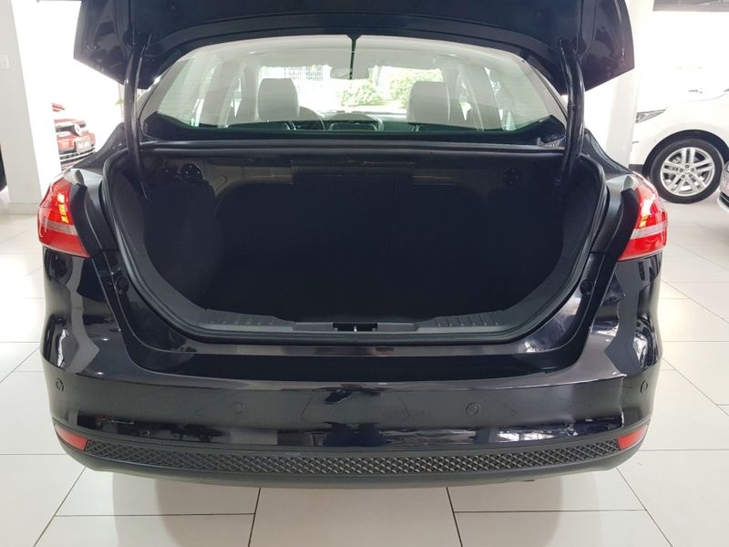 Ford FOCUS 2.0 TITANIUM FASTBACK 16V FLEX 4P POWERSHIFT 2017/2018 ADVANT AUTOMÓVEIS CAXIAS DO SUL / Carros no Vale Ford FOCUS 2.0 TITANIUM FASTBACK 16V FLEX 4P POWERSHIFT 2017/2018 ADVANT AUTOMÓVEIS CAXIAS DO SUL / Carros no Vale