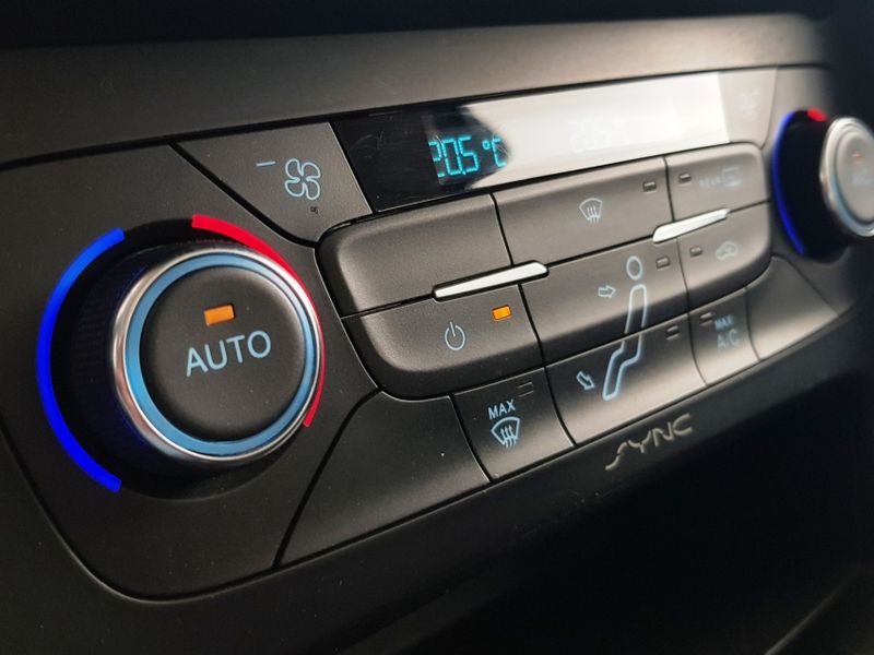 Ford FOCUS 2.0 TITANIUM PLUS 16V FLEX 4P POWERSHIFT 2018/2019 ADVANT AUTOMÓVEIS CAXIAS DO SUL / Carros no Vale Ford FOCUS 2.0 TITANIUM PLUS 16V FLEX 4P POWERSHIFT 2018/2019 ADVANT AUTOMÓVEIS CAXIAS DO SUL / Carros no Vale