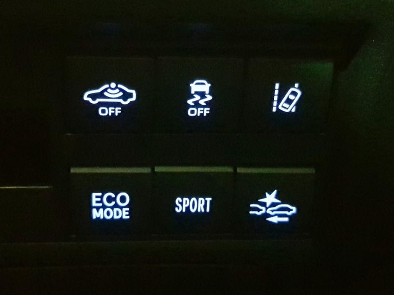 Toyota YARIS 1.5 16V FLEX SEDAN XLS MULTIDRIVE 2023/2024 ADVANT AUTOMÓVEIS CAXIAS DO SUL / Carros no Vale