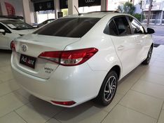 Toyota YARIS 1.5 16V FLEX SEDAN XLS MULTIDRIVE 2023/2024 ADVANT AUTOMÓVEIS CAXIAS DO SUL / Carros no Vale
