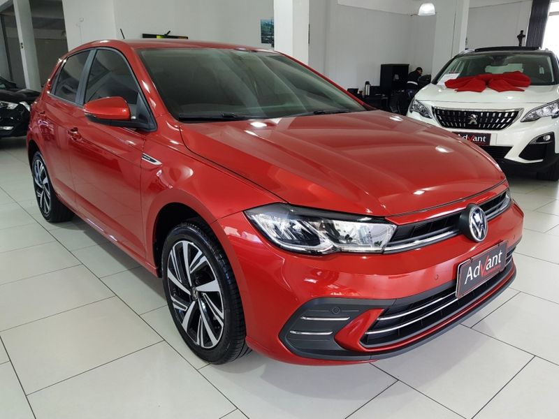 Volkswagen POLO 1.0 170 TSI HIGHLINE AUTOMÁTICO 2023/2024 ADVANT AUTOMÓVEIS CAXIAS DO SUL / Carros no Vale