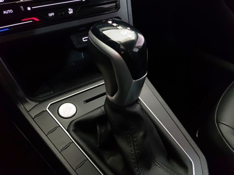 Volkswagen POLO 1.0 170 TSI HIGHLINE AUTOMÁTICO 2023/2024 ADVANT AUTOMÓVEIS CAXIAS DO SUL / Carros no Vale