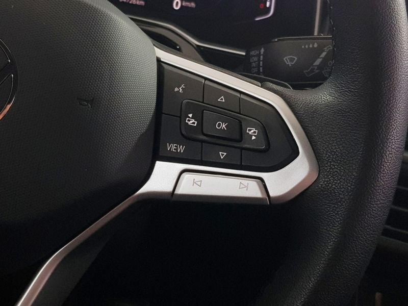 Volkswagen POLO 1.0 170 TSI HIGHLINE AUTOMÁTICO 2023/2024 ADVANT AUTOMÓVEIS CAXIAS DO SUL / Carros no Vale