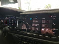 Volkswagen POLO 1.0 170 TSI HIGHLINE AUTOMÁTICO 2023/2024 ADVANT AUTOMÓVEIS CAXIAS DO SUL / Carros no Vale