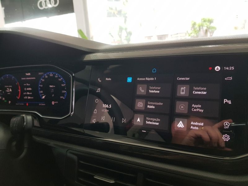 Volkswagen POLO 1.0 170 TSI HIGHLINE AUTOMÁTICO 2023/2024 ADVANT AUTOMÓVEIS CAXIAS DO SUL / Carros no Vale