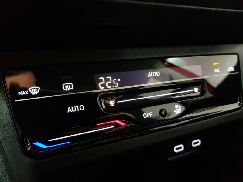 Volkswagen POLO 1.0 170 TSI HIGHLINE AUTOMÁTICO 2023/2024 ADVANT AUTOMÓVEIS CAXIAS DO SUL / Carros no Vale