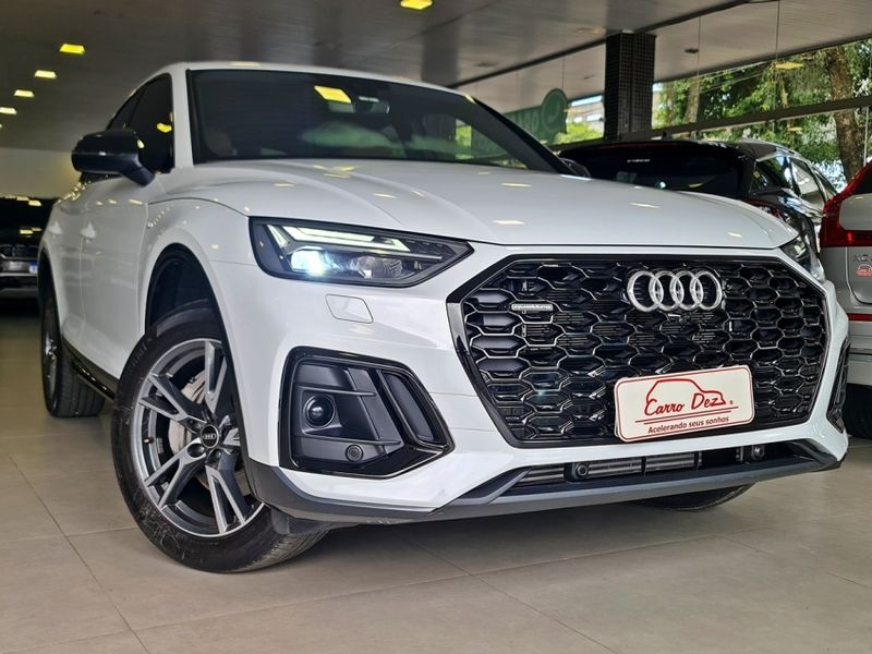 Audi Q5 2.0 55 TFSIE PHEV SPORTBACK PERFORMANCE BLACK QUATTRO S TRONIC 2022/2023 CARRO DEZ NOVO HAMBURGO / Carros no Vale Audi Q5 2.0 55 TFSIE PHEV SPORTBACK PERFORMANCE BLACK QUATTRO S TRONIC 2022/2023 CARRO DEZ NOVO HAMBURGO / Carros no Vale