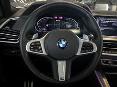 BMW X5 3.0 I6 TURBO HÍBRIDO XDRIVE45E M SPORT AUTOMÁTICO 2020/2021 CARRO DEZ NOVO HAMBURGO / Carros no Vale
