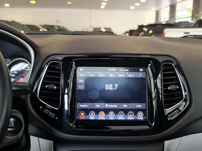 JEEP COMPASS 2.0 16V FLEX LIMITED AUTOMÁTICO 2019/2019 CARRO DEZ NOVO HAMBURGO / Carros no Vale JEEP COMPASS 2.0 16V FLEX LIMITED AUTOMÁTICO 2019/2019 CARRO DEZ NOVO HAMBURGO / Carros no Vale