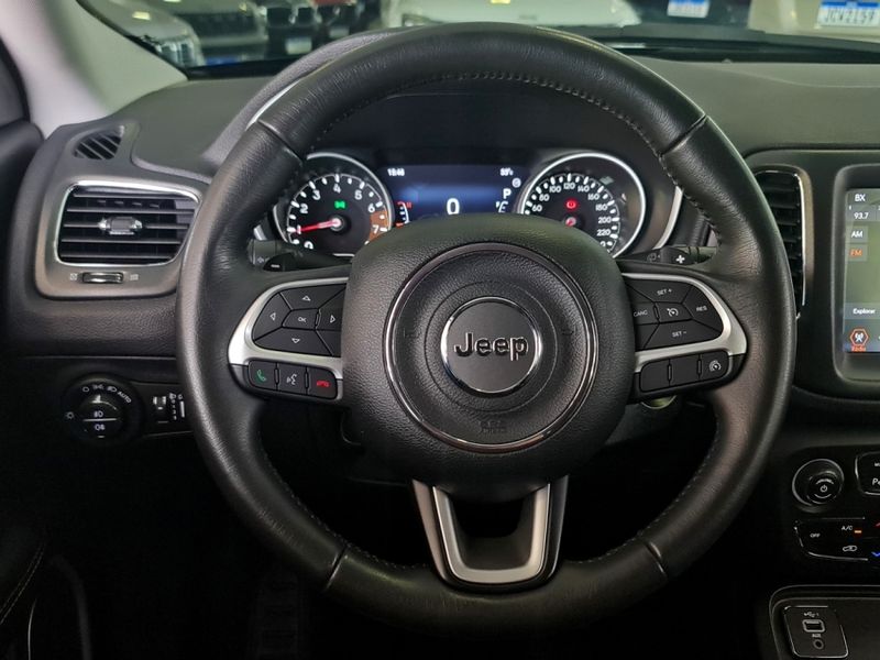 JEEP COMPASS 2.0 16V FLEX LONGITUDE AUTOMÁTICO 2020/2021 CARRO DEZ NOVO HAMBURGO / Carros no Vale