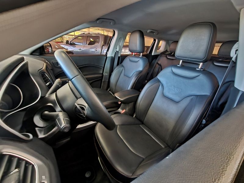 JEEP COMPASS 2.0 16V FLEX LONGITUDE AUTOMÁTICO 2019/2020 CARRO DEZ NOVO HAMBURGO / Carros no Vale JEEP COMPASS 2.0 16V FLEX LONGITUDE AUTOMÁTICO 2019/2020 CARRO DEZ NOVO HAMBURGO / Carros no Vale