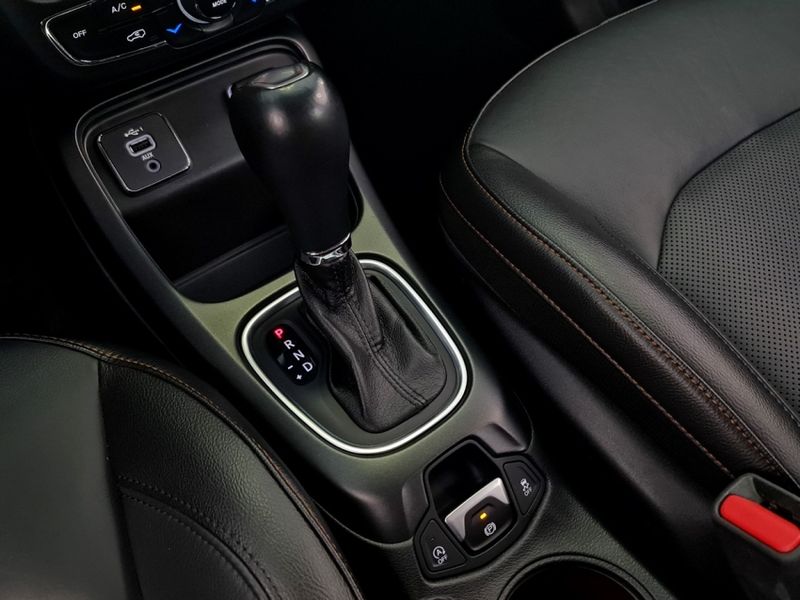 JEEP COMPASS 2.0 16V FLEX LONGITUDE AUTOMÁTICO 2020/2021 CARRO DEZ NOVO HAMBURGO / Carros no Vale