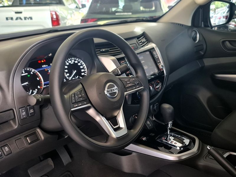 Nissan FRONTIER 2.3 16V TURBO DIESEL ATTACK CD 4X4 AUTOMÁTICO 2024/2025 CARRO DEZ NOVO HAMBURGO / Carros no Vale Nissan FRONTIER 2.3 16V TURBO DIESEL ATTACK CD 4X4 AUTOMÁTICO 2024/2025 CARRO DEZ NOVO HAMBURGO / Carros no Vale