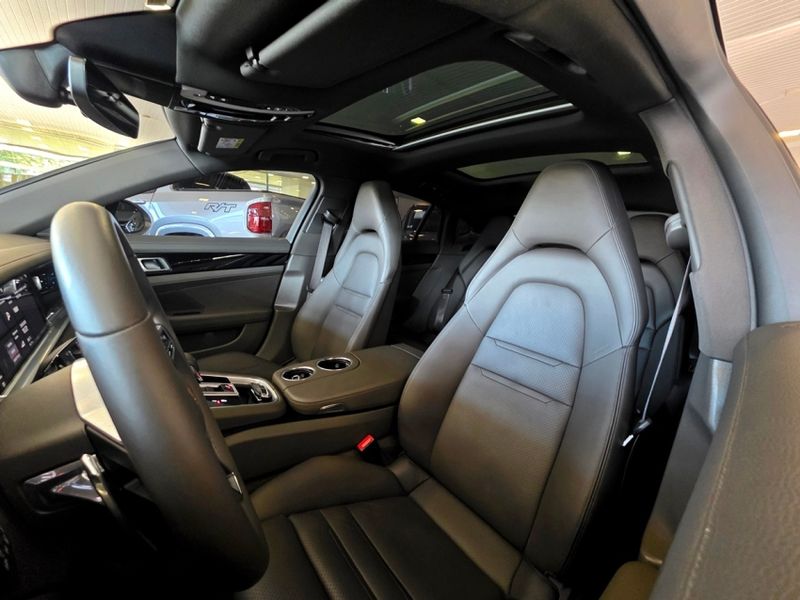 Porsche PANAMERA 2.9 V6 E-HYBRID 4 EXECUTIVE PDK 2018/2018 CARRO DEZ NOVO HAMBURGO / Carros no Vale Porsche PANAMERA 2.9 V6 E-HYBRID 4 EXECUTIVE PDK 2018/2018 CARRO DEZ NOVO HAMBURGO / Carros no Vale