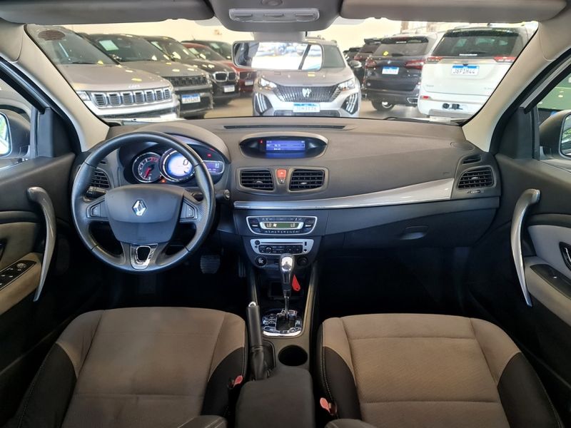 Renault FLUENCE 2.0 DYNAMIQUE PLUS 16V FLEX 4P AUTOMÁTICO 2017/2018 CARRO DEZ NOVO HAMBURGO / Carros no Vale