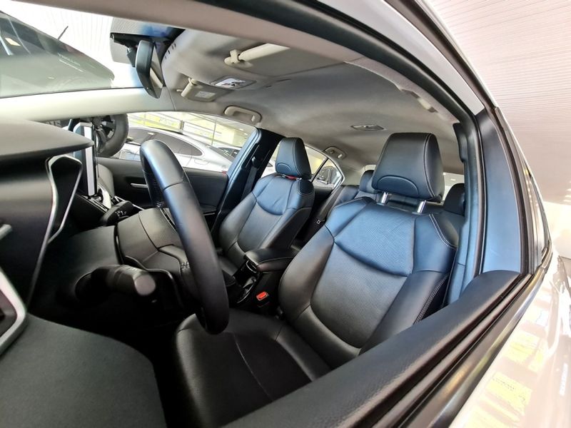 Toyota COROLLA 2.0 VVT-IE FLEX XEI DIRECT SHIFT 2021/2022 CARRO DEZ NOVO HAMBURGO / Carros no Vale Toyota COROLLA 2.0 VVT-IE FLEX XEI DIRECT SHIFT 2021/2022 CARRO DEZ NOVO HAMBURGO / Carros no Vale