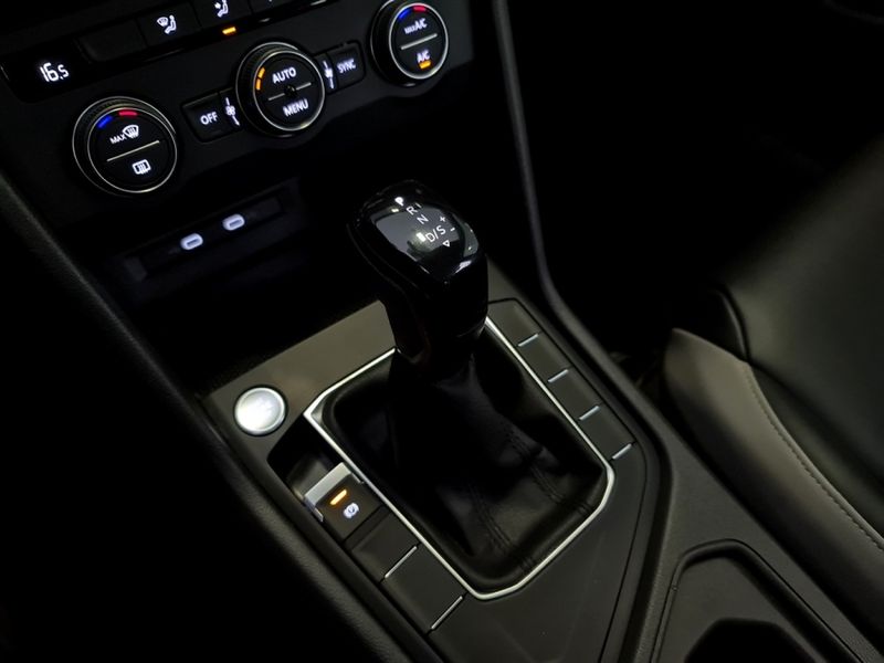 Volkswagen TAOS 1.4 250 TSI TOTAL FLEX COMFORTLINE AUTOMÁTICO 2022/2022 CARRO DEZ NOVO HAMBURGO / Carros no Vale Volkswagen TAOS 1.4 250 TSI TOTAL FLEX COMFORTLINE AUTOMÁTICO 2022/2022 CARRO DEZ NOVO HAMBURGO / Carros no Vale