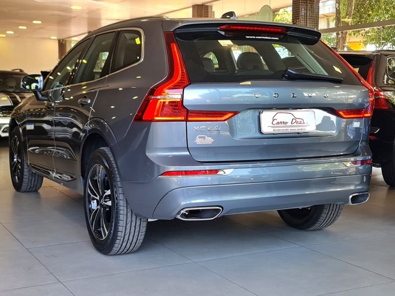 Volvo XC60 2.0 T8 HYBRID MOMENTUM AWD GEARTRONIC 2020/2021 CARRO DEZ NOVO HAMBURGO / Carros no Vale