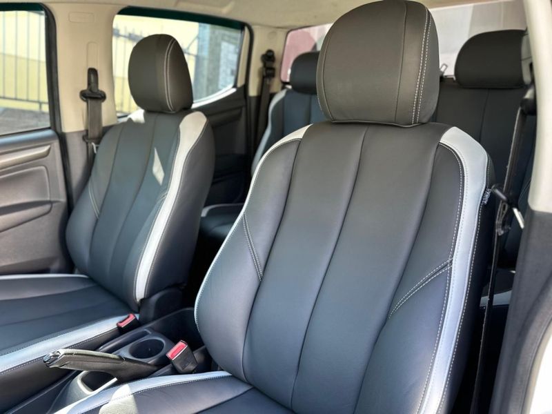 Chevrolet S10 2.8 16V TURBO DIESEL LS CD 4X4 MANUAL 2021/2022 CARRO AUTOMARCAS CAXIAS DO SUL / Carros no Vale