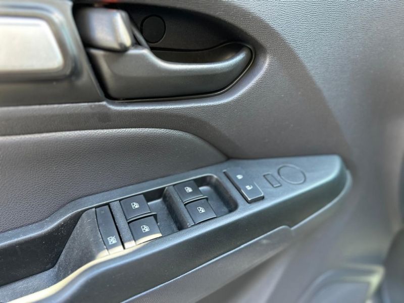 Chevrolet S10 2.8 16V TURBO DIESEL LS CD 4X4 MANUAL 2021/2022 CARRO AUTOMARCAS CAXIAS DO SUL / Carros no Vale