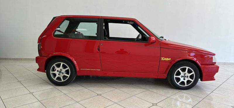 Fiat UNO 1.4 MPI 8V TURBO GASOLINA 2P MANUAL 1994/1995 CARRO AUTOMARCAS CAXIAS DO SUL / Carros no Vale