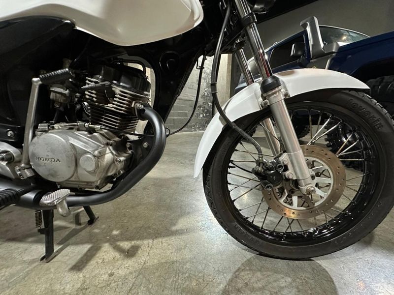 Honda Motos CG 125 CARGO 2013/2013 CARRO AUTOMARCAS CAXIAS DO SUL / Carros no Vale Honda Motos CG 125 CARGO 2013/2013 CARRO AUTOMARCAS CAXIAS DO SUL / Carros no Vale