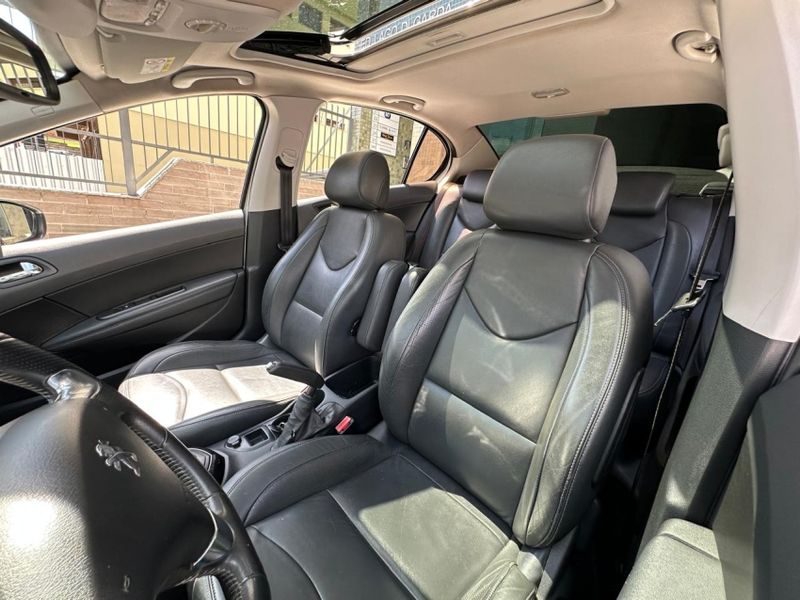 Peugeot 408 1.6 GRIFFE 16V TURBO FLEX 4P AUTOMÁTICO 2015/2016 CARRO AUTOMARCAS CAXIAS DO SUL / Carros no Vale