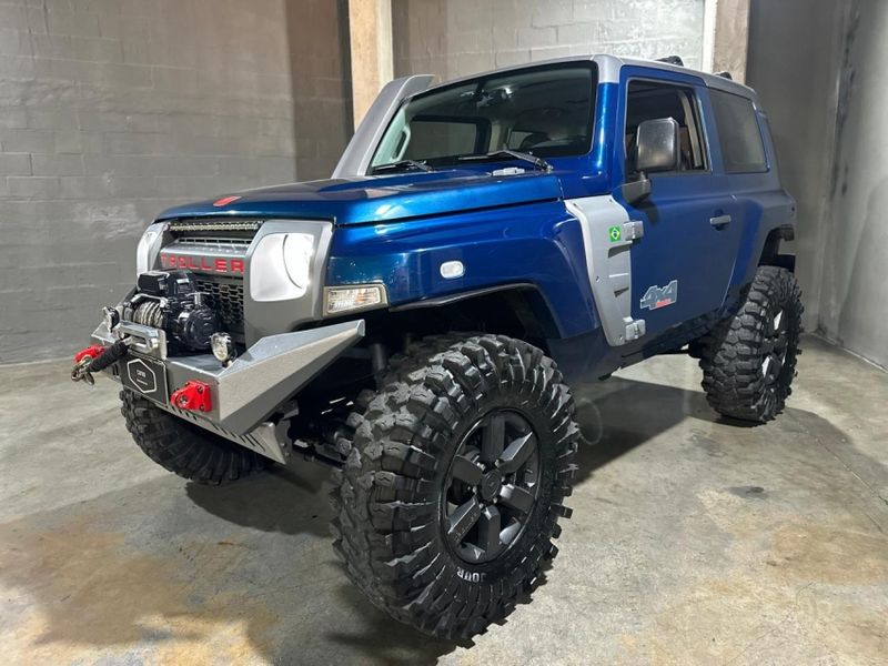 Troller T4 3.2 XLT 4X4 20V TURBO INTERCOOLER DIESEL 2P MANUAL 2014/2015 CARRO AUTOMARCAS CAXIAS DO SUL / Carros no Vale