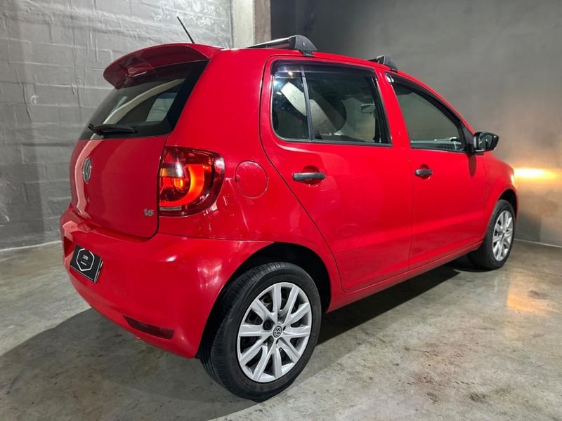 Volkswagen FOX 1.6 MI 8V FLEX 4P MANUAL 2011/2012 CARRO AUTOMARCAS CAXIAS DO SUL / Carros no Vale