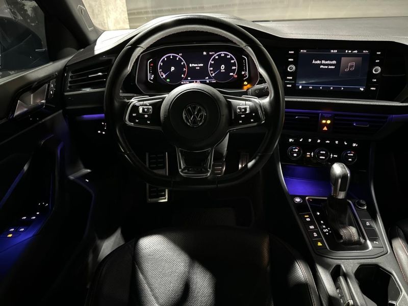 Volkswagen JETTA 2.0 350 TSI GASOLINA GLI DSG 2019/2019 CARRO AUTOMARCAS CAXIAS DO SUL / Carros no Vale Volkswagen JETTA 2.0 350 TSI GASOLINA GLI DSG 2019/2019 CARRO AUTOMARCAS CAXIAS DO SUL / Carros no Vale