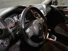 Volkswagen TIGUAN 2.0 TSI 16V TURBO GASOLINA 4P TIPTRONIC 2013/2014 CARRO AUTOMARCAS CAXIAS DO SUL / Carros no Vale