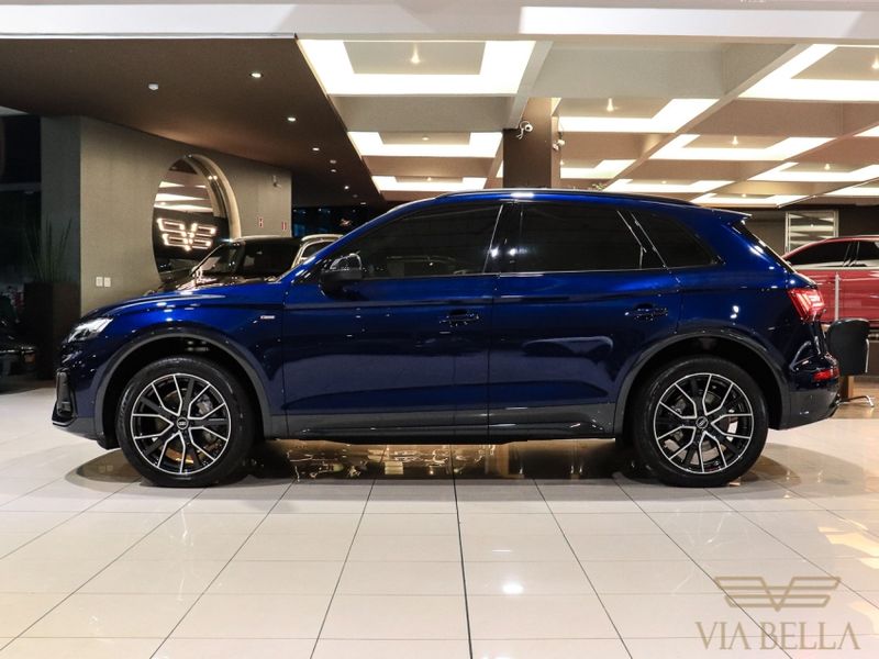 Audi Q5 2.0 45 TFSI GASOLINA S LINE BLACK QUATTRO S TRONIC 2021/2021 VIA BELLA VEÍCULOS ESPECIAIS CAXIAS DO SUL / Carros no Vale