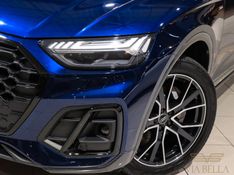 Audi Q5 2.0 45 TFSI GASOLINA S LINE BLACK QUATTRO S TRONIC 2021/2021 VIA BELLA VEÍCULOS ESPECIAIS CAXIAS DO SUL / Carros no Vale