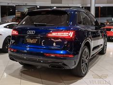 Audi Q5 2.0 45 TFSI GASOLINA S LINE BLACK QUATTRO S TRONIC 2021/2021 VIA BELLA VEÍCULOS ESPECIAIS CAXIAS DO SUL / Carros no Vale