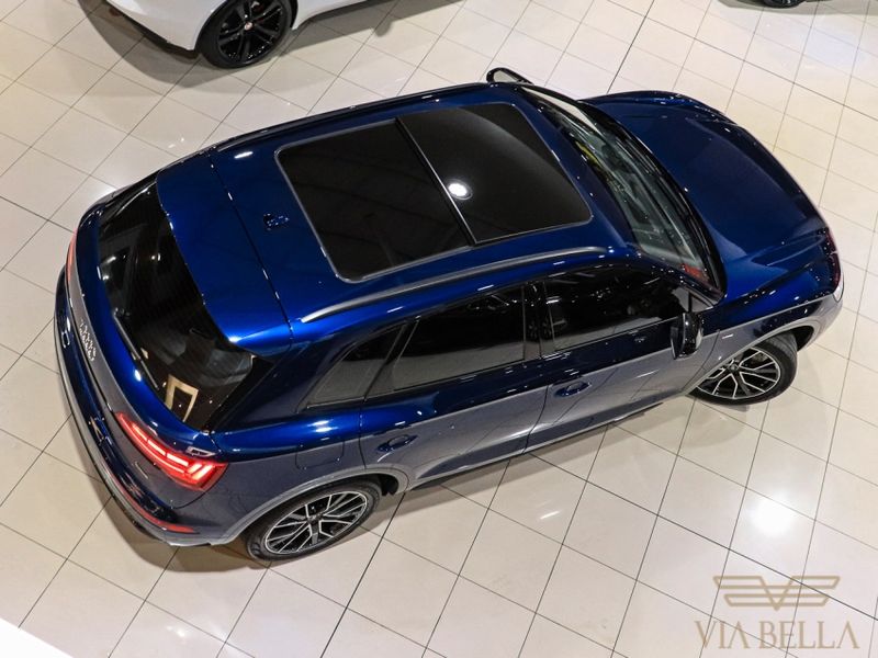 Audi Q5 2.0 45 TFSI GASOLINA S LINE BLACK QUATTRO S TRONIC 2021/2021 VIA BELLA VEÍCULOS ESPECIAIS CAXIAS DO SUL / Carros no Vale