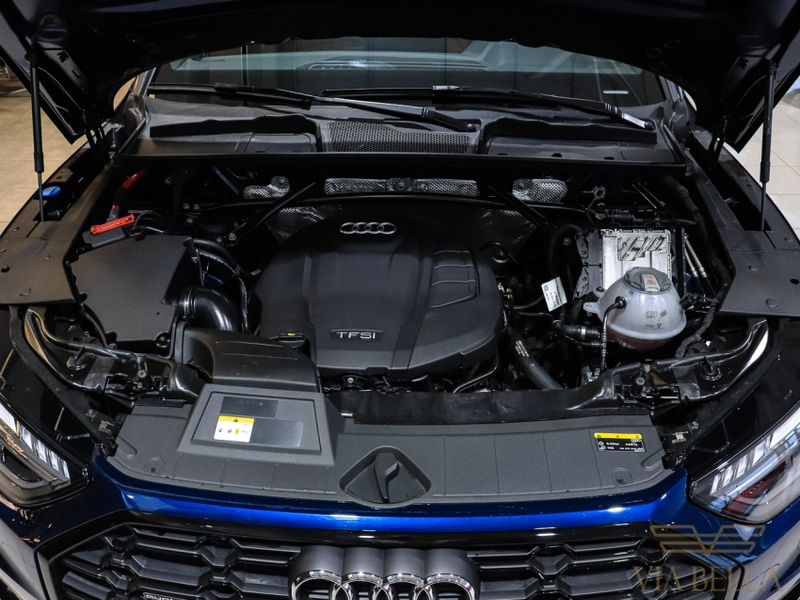 Audi Q5 2.0 45 TFSI GASOLINA S LINE BLACK QUATTRO S TRONIC 2021/2021 VIA BELLA VEÍCULOS ESPECIAIS CAXIAS DO SUL / Carros no Vale