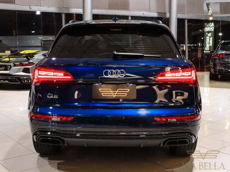 Audi Q5 2.0 45 TFSI GASOLINA S LINE BLACK QUATTRO S TRONIC 2021/2021 VIA BELLA VEÍCULOS ESPECIAIS CAXIAS DO SUL / Carros no Vale