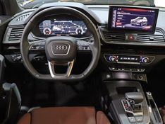 Audi Q5 2.0 45 TFSI GASOLINA S LINE BLACK QUATTRO S TRONIC 2021/2021 VIA BELLA VEÍCULOS ESPECIAIS CAXIAS DO SUL / Carros no Vale