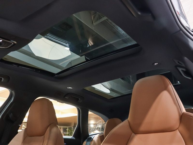 Audi RS6 4.0 AVANT V8 TWINTURBO MHEV TIPTRONIC 2022/2023 VIA BELLA VEÍCULOS ESPECIAIS CAXIAS DO SUL / Carros no Vale