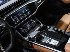 Audi RS6 4.0 AVANT V8 TWINTURBO MHEV TIPTRONIC 2022/2023 VIA BELLA VEÍCULOS ESPECIAIS CAXIAS DO SUL / Carros no Vale