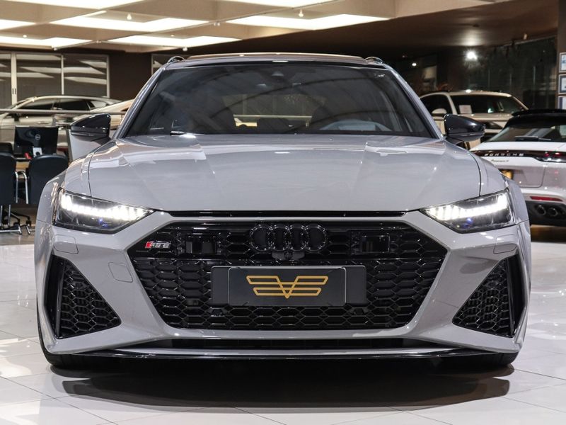 Audi RS6 4.0 AVANT V8 TWINTURBO MHEV TIPTRONIC 2022/2023 VIA BELLA VEÍCULOS ESPECIAIS CAXIAS DO SUL / Carros no Vale