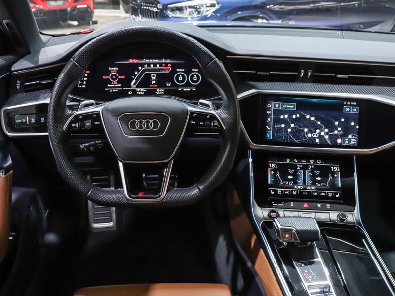 Audi RS6 4.0 AVANT V8 TWINTURBO MHEV TIPTRONIC 2022/2023 VIA BELLA VEÍCULOS ESPECIAIS CAXIAS DO SUL / Carros no Vale